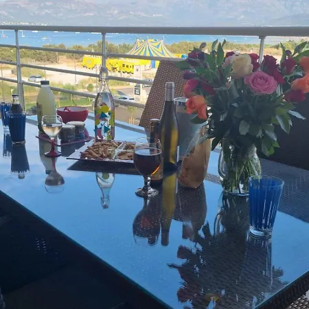 Apartment Port Calvi- T3 Sea View