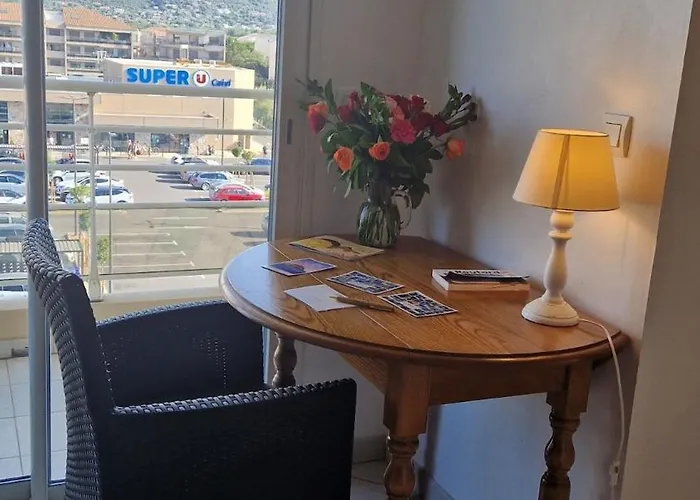 Port Calvi- T3 Sea View Apartment Calvi (Corsica)