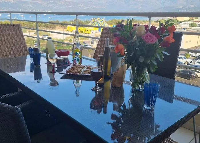 Apartment Port Calvi- T3 Sea View