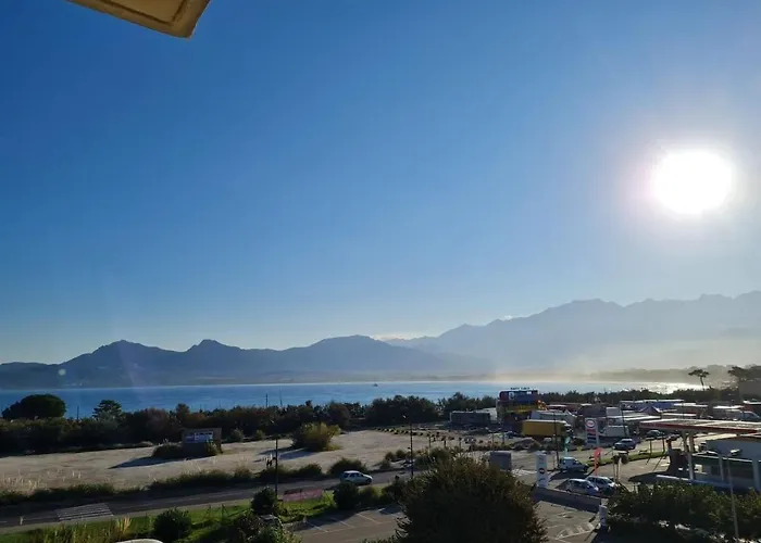 Port Calvi- T3 Sea View Apartment